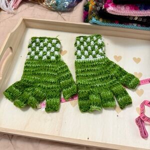 Peruvian Alpaca Wool Green and White Knitted Fingerless Gloves